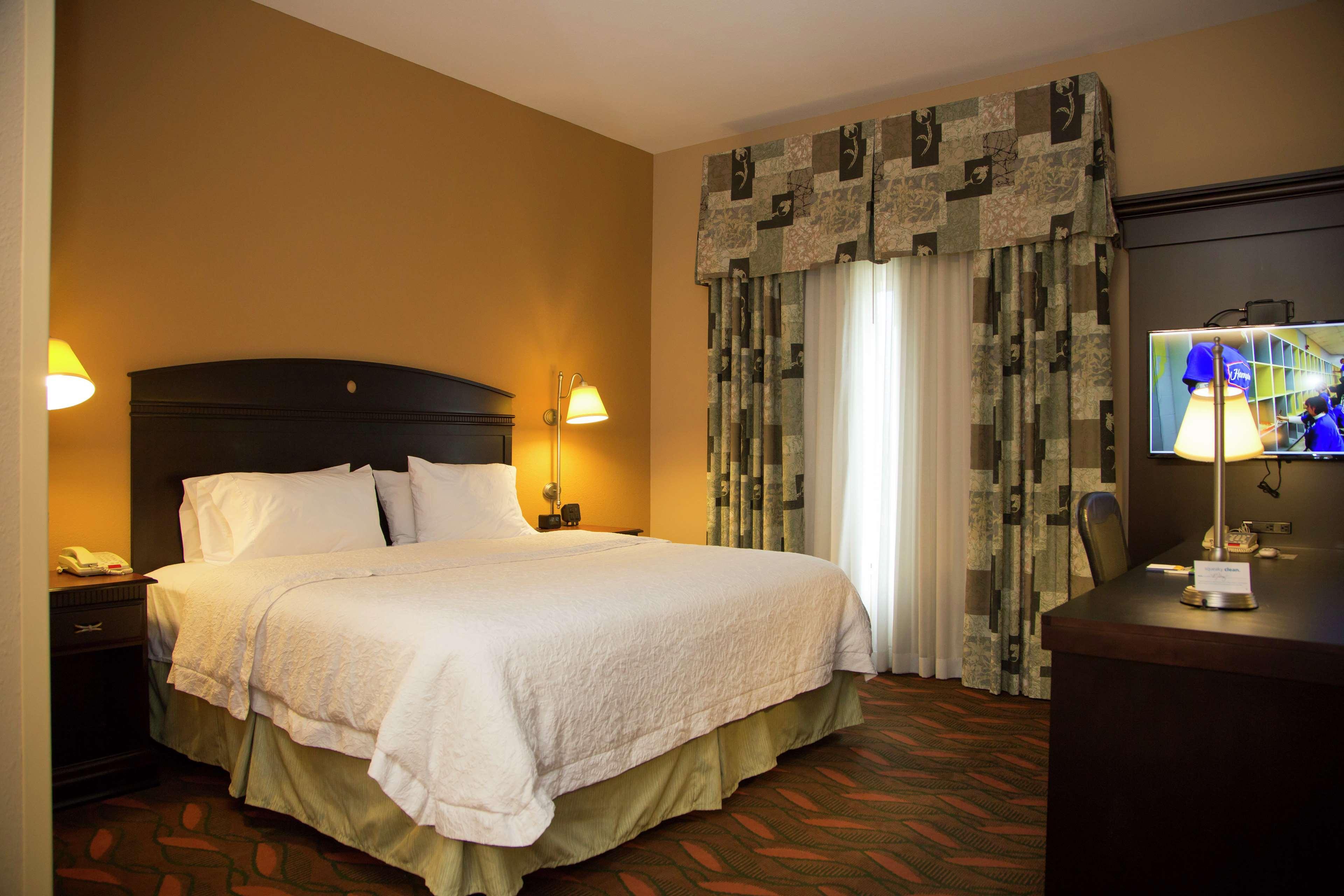 Hampton Inn & Suites Houston Rosenberg Extérieur photo