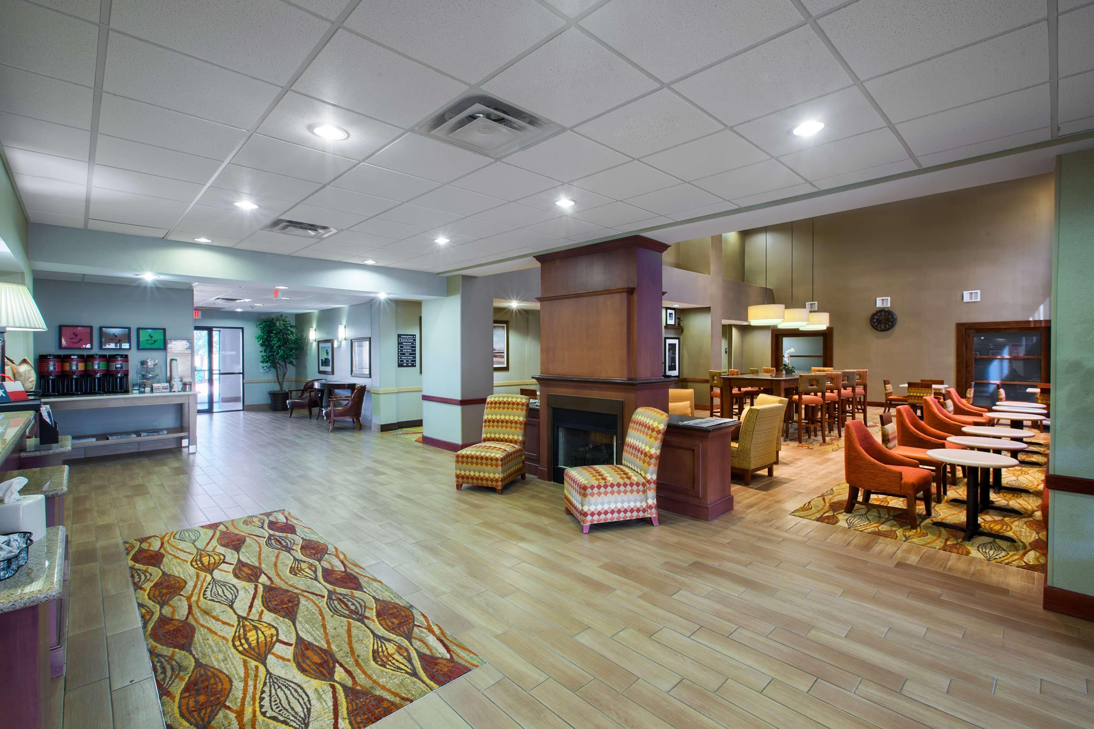 Hampton Inn & Suites Houston Rosenberg Extérieur photo