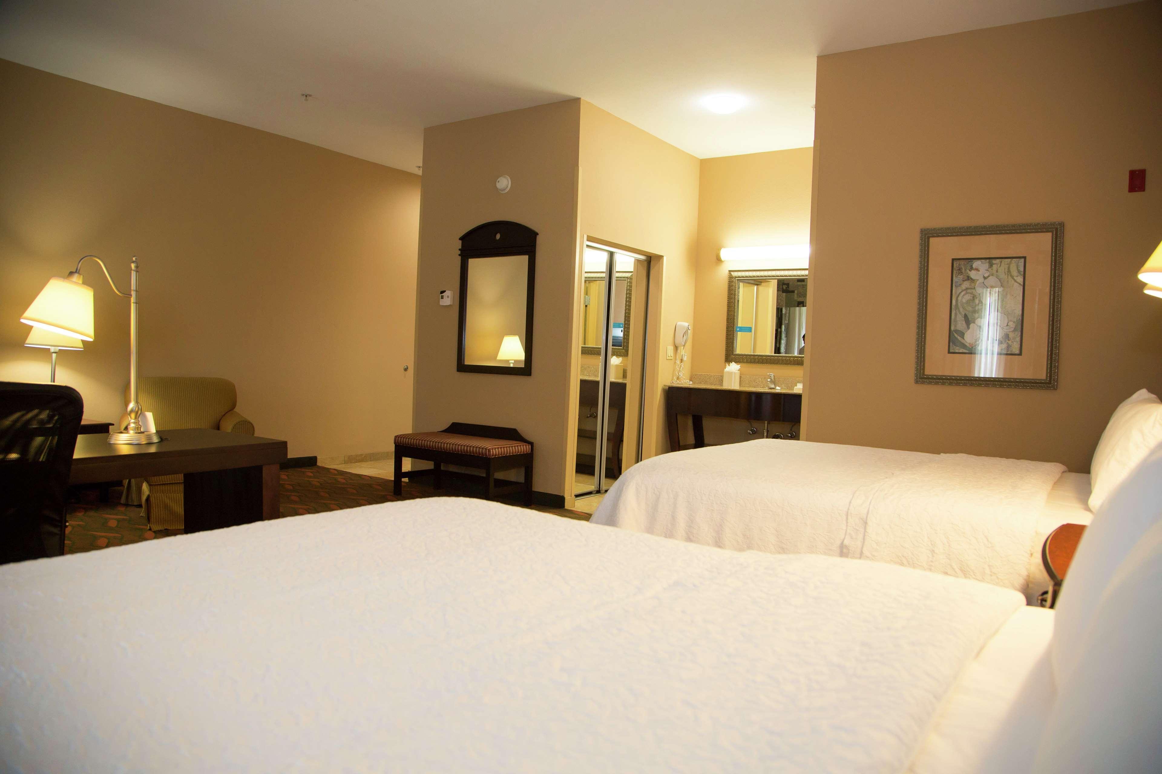 Hampton Inn & Suites Houston Rosenberg Extérieur photo